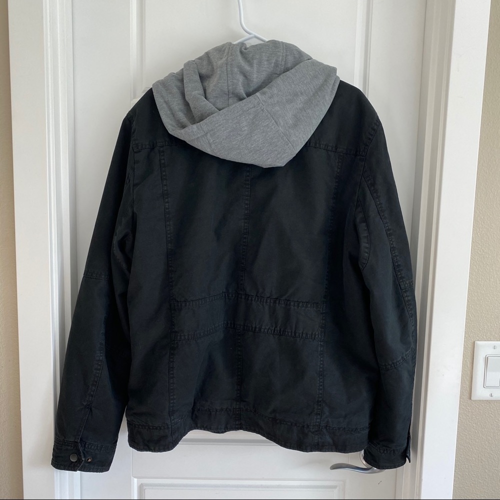 Levi’s Jacket - Picture 2 of 5